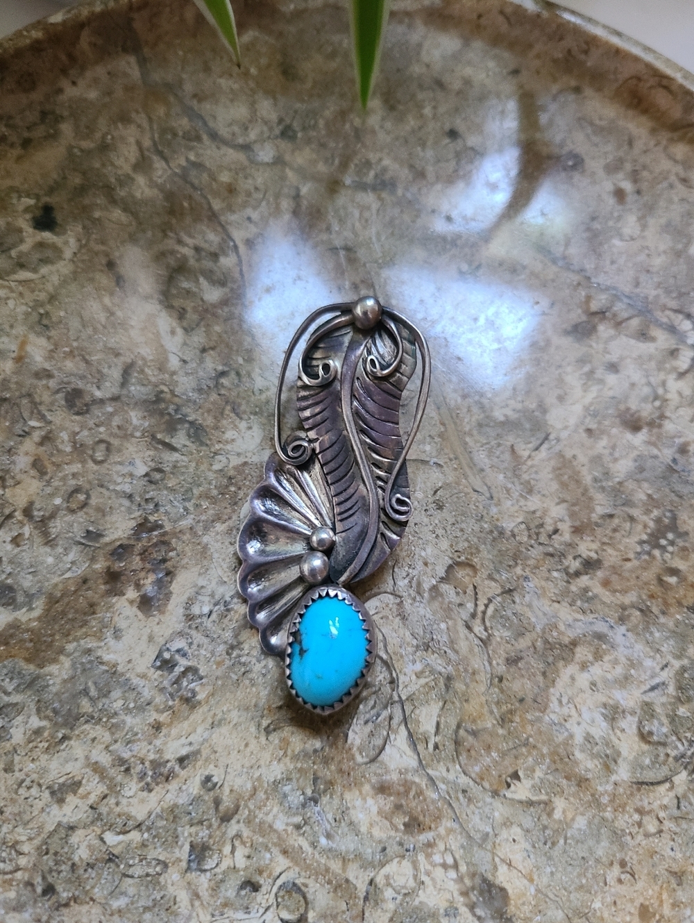 Sterling Silver Navajo Leaf Artist DK Signed SINGLE Large Stud Earring